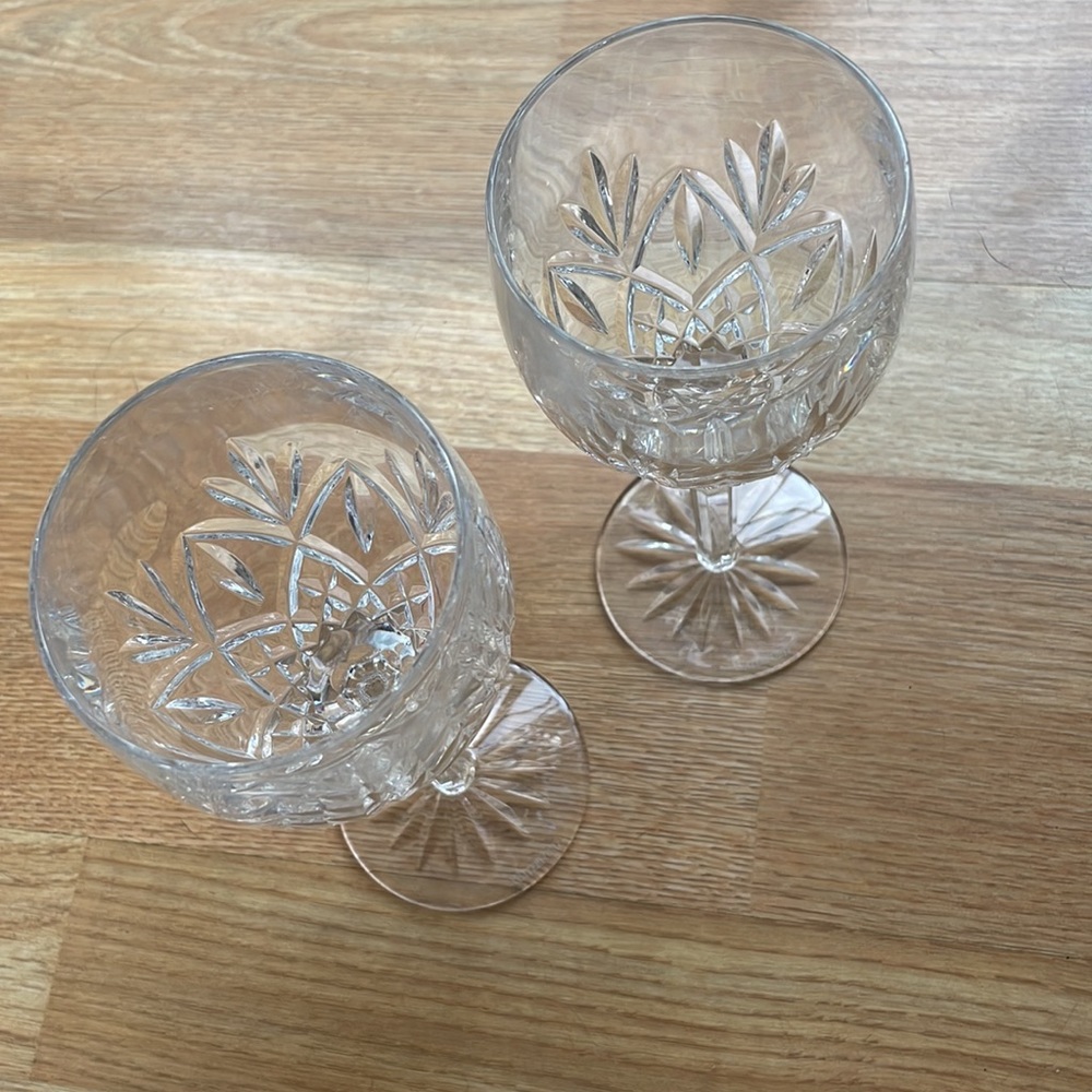 2 Marquis Waterford Crystal Wine Glasses - Picture 4 of 4
